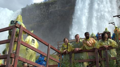 En el paseo de Cave of the Winds