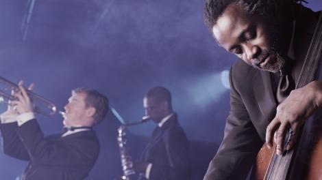 伊利诺伊州芝加哥 Green Mill Jazz Club 爵士俱乐部异常精彩的夜间爵士乐表演