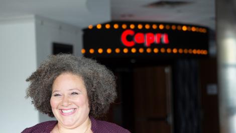 Lady Lark 在明尼苏达州明尼阿波利斯的 Capri 剧院