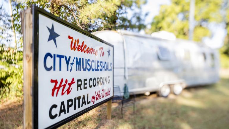 阿拉巴马州马斯尔肖尔斯的欢迎牌