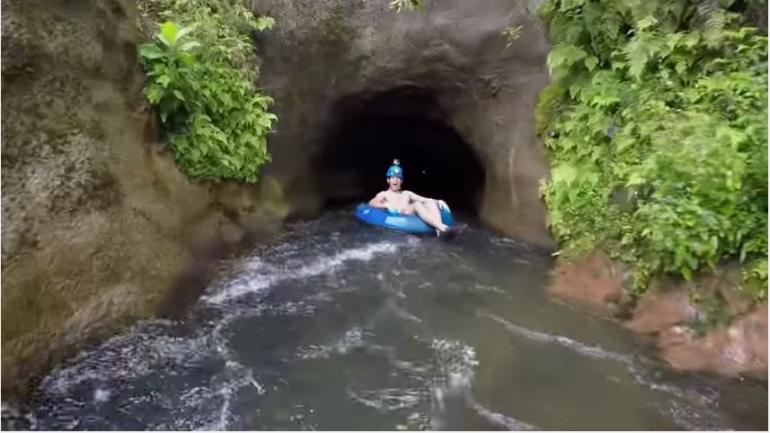 参加可爱岛野外冒险轮胎漂流之旅，进入洞穴探索