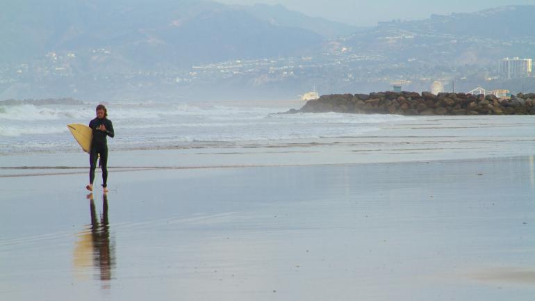 Huntington Beach is offers wonderful surfing for beginners and surfing enthusiasts alike.