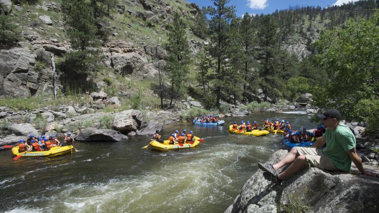 柯林斯堡的 Cache la Poudre 河漂流之旅