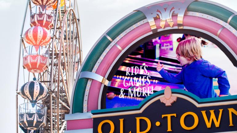 キシミーの旧市街の乗り物とファミリー向けアクティビティ