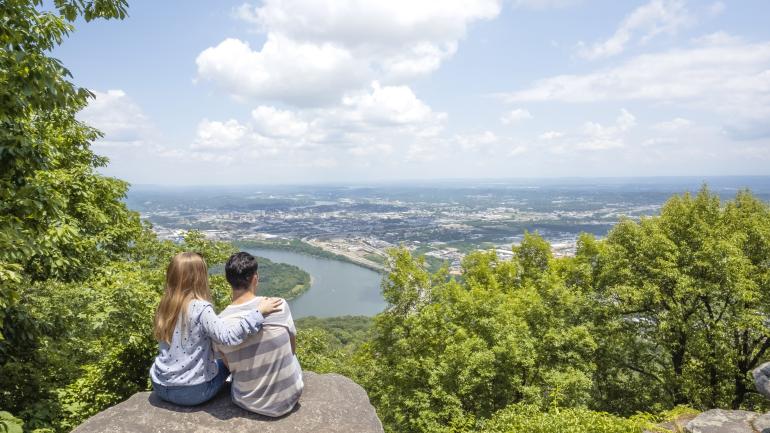 Picturesque view of Chattanooga, Tennessee, from the Point Park Overlook