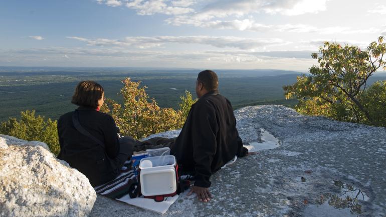俯瞰明尼瓦斯卡州立公园的山姆角自然保护区