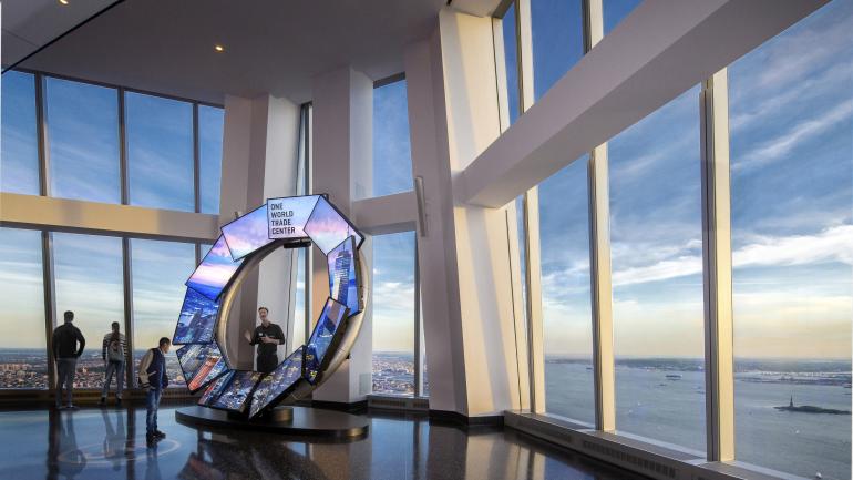 旅游大使通过 City Pulse Ring 圆环提供的沉浸式多媒体体验向您讲述纽约市的故事 旅游大使通过 City Pulse Ring 圆环提供的沉浸式多媒体体验向您讲述纽约市的故事