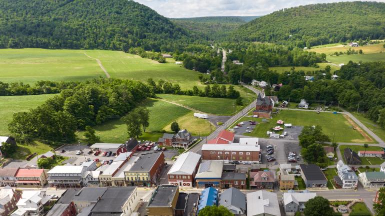 Una vista aérea de Millheim