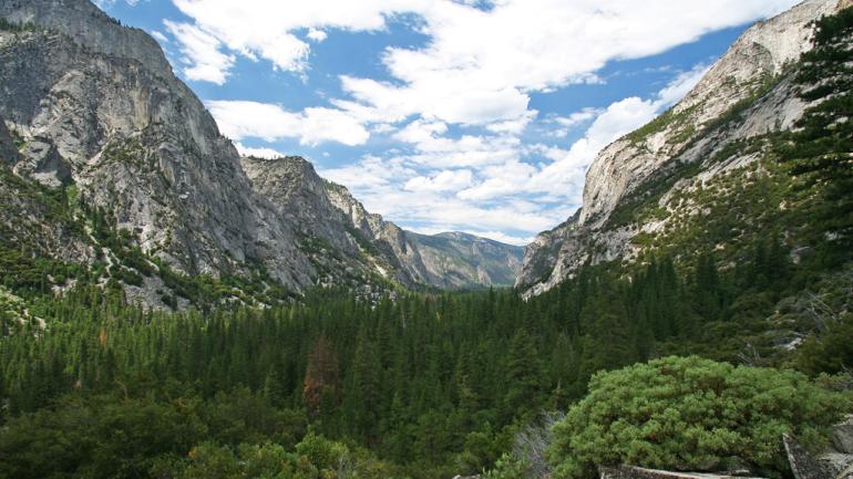 View overlooking Cedar Grove in Kings Canyon National Park