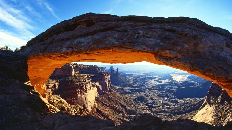 Stunning view of Mesa Arch and Canyonlands National Park