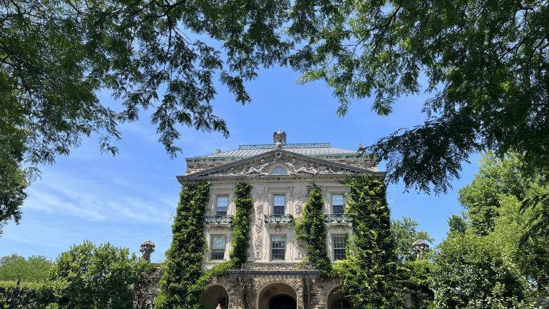 位于沉睡谷的洛克菲勒庄园“基魁特”