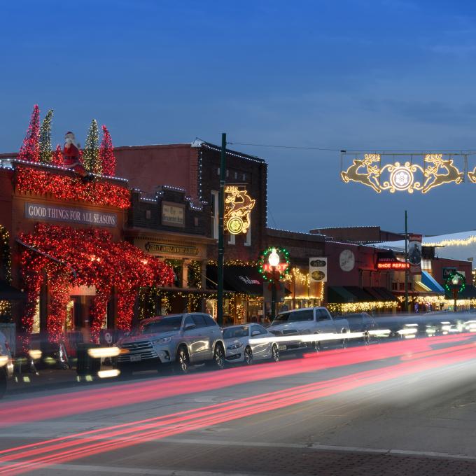 德克萨斯州格雷普韦恩市中心的假日灯饰展览