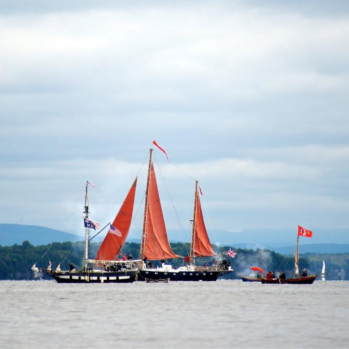 军舰重演纽约州的普拉茨堡战役 军舰重演纽约州的普拉茨堡战役