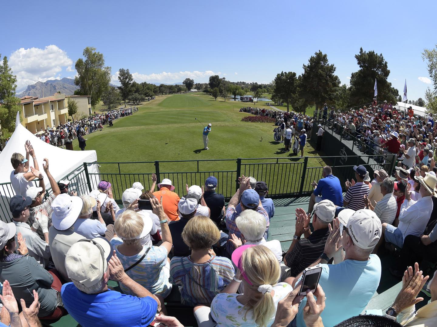 图森征服者经典活动期间阳光明媚的一天