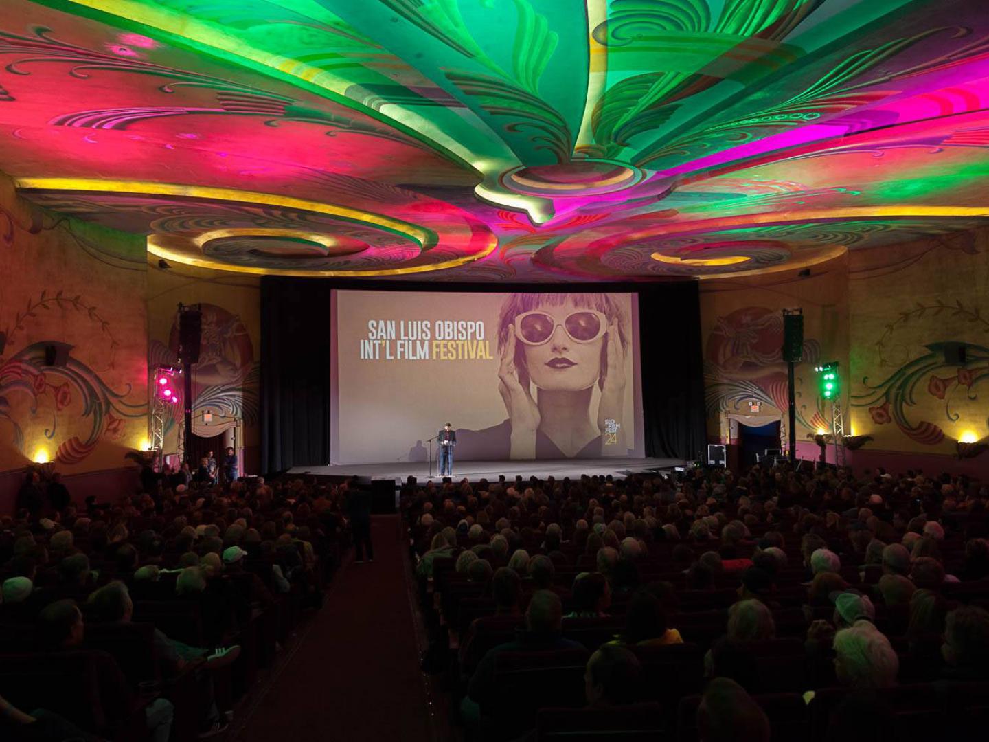 在加利福尼亚州弗里蒙特剧院举行的圣路易斯-奥比斯波国际电影节