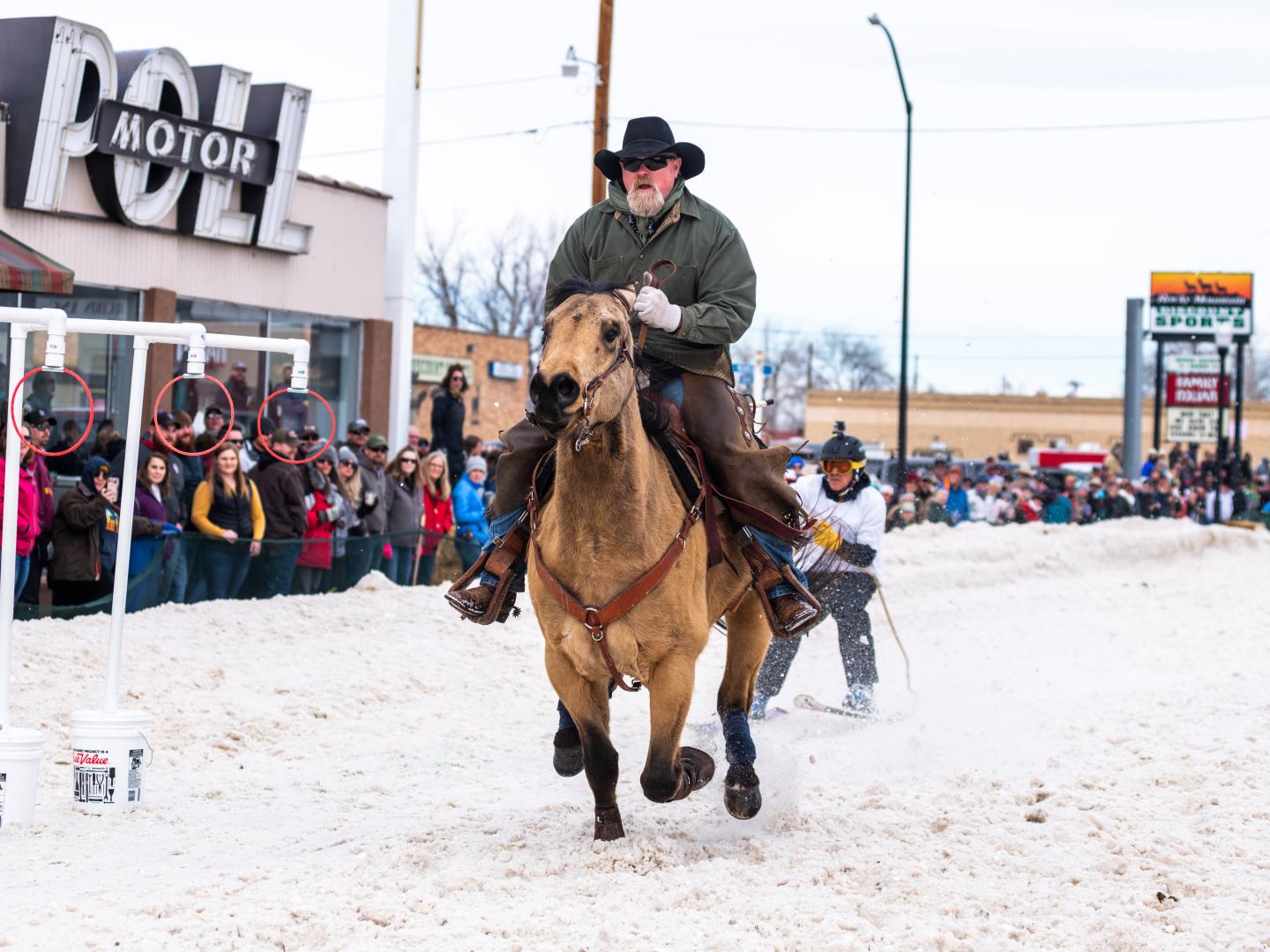 谢里登 WYO 冬季牛仔竞技大会 (Sheridan WYO Winter Rodeo)