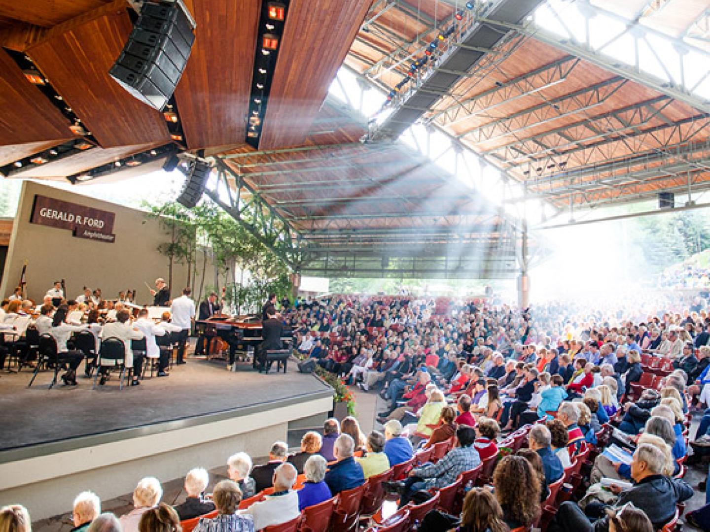 科罗拉多州 Bravo! 韦尔音乐节上的现场音乐表演