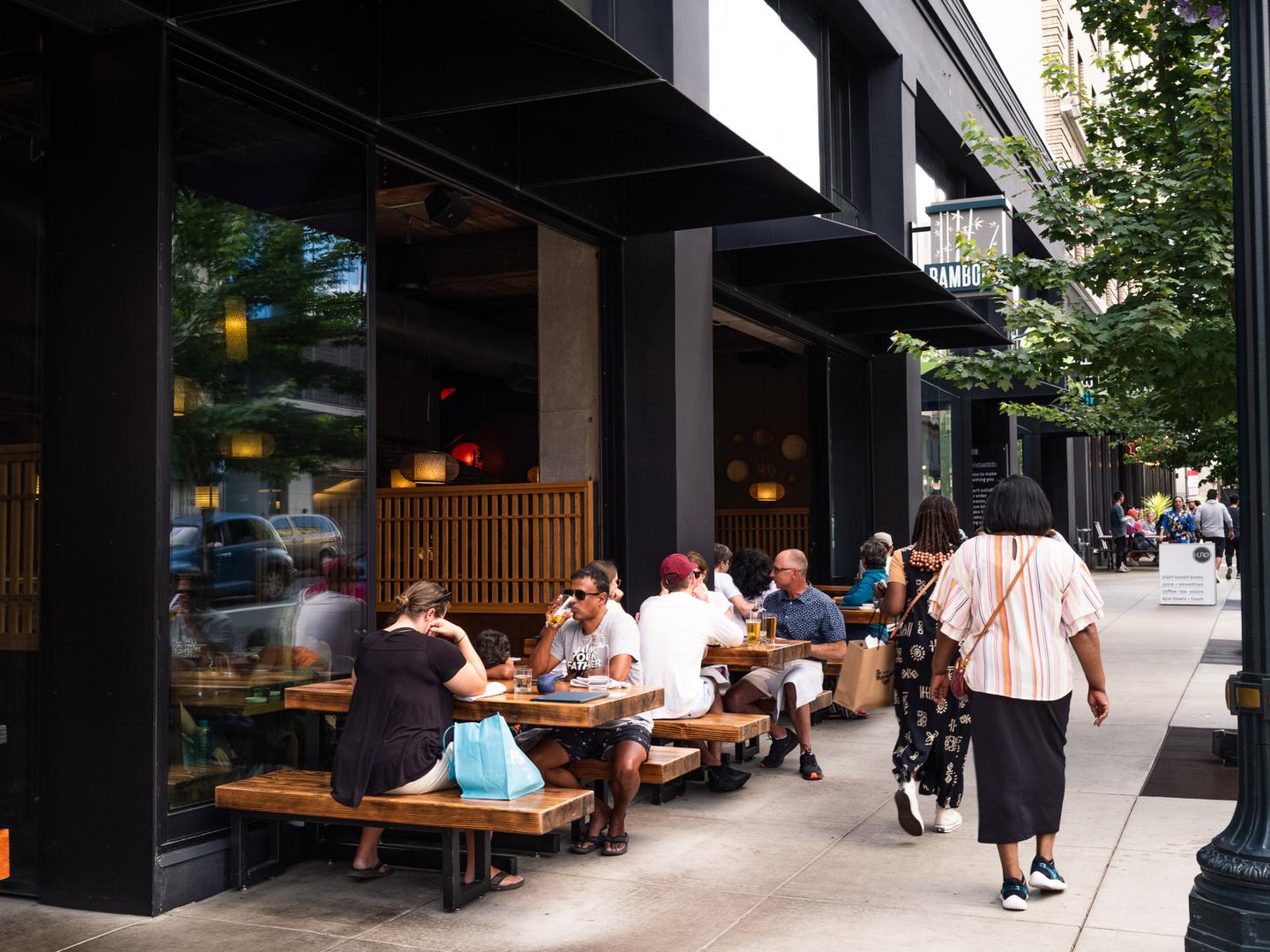 在俄勒冈州波特兰用餐