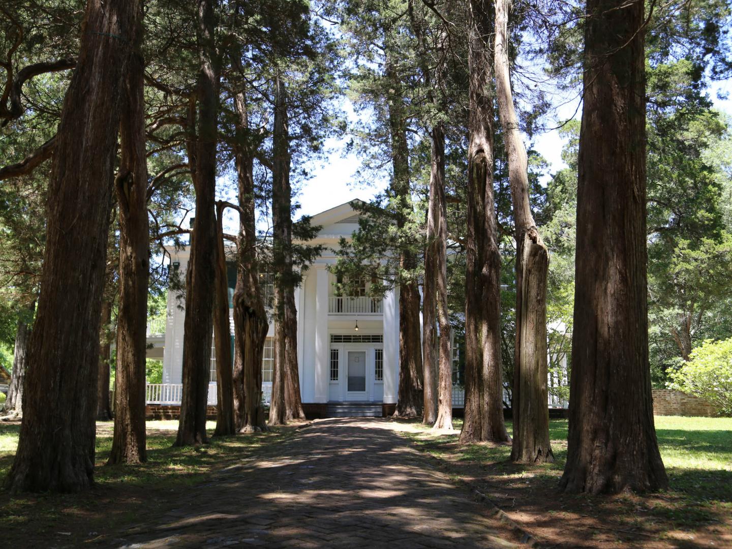 19 世纪 40 年代的牛津罗恩橡园，亦称作威廉·福克纳故居