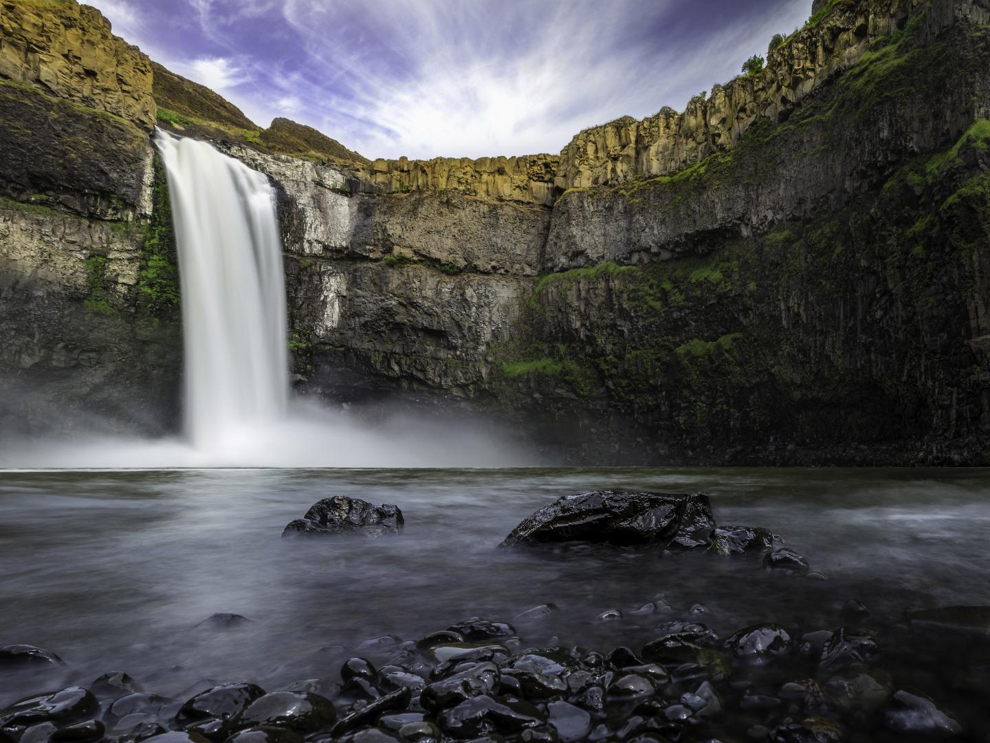 帕卢斯瀑布州立公园内的华盛顿州官方瀑布