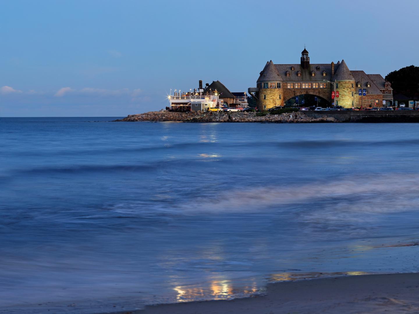 罗德岛州纳拉甘西特镇海滩夜景