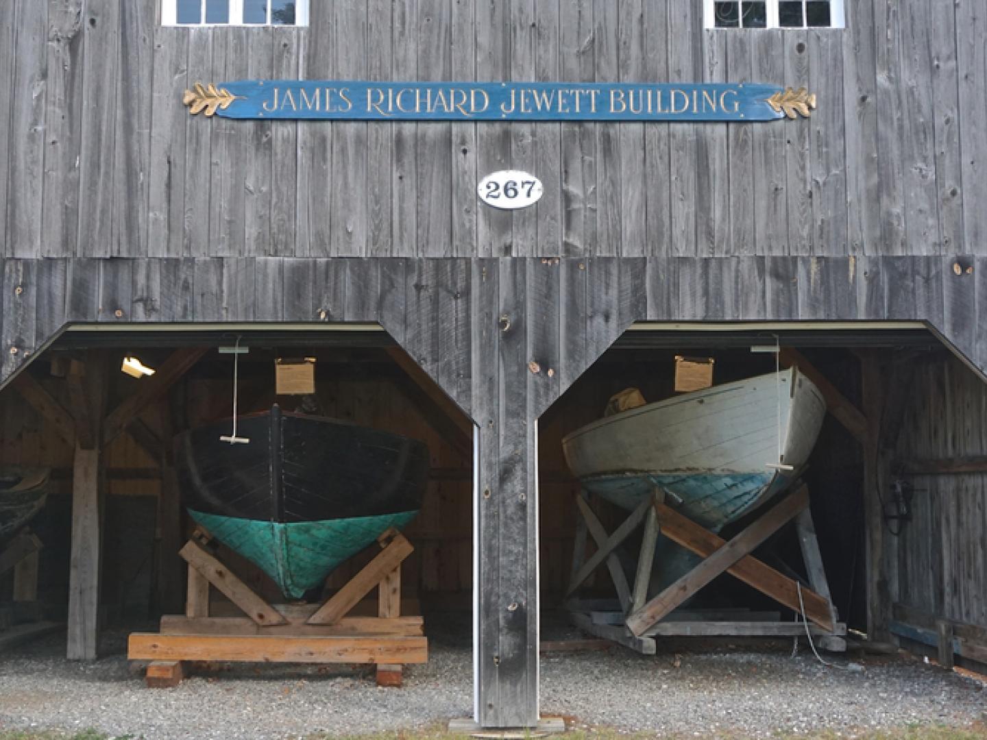 位于巴斯的缅因州海事博物馆 (Maine Maritime Museum) 展出的历史悠久的船只
