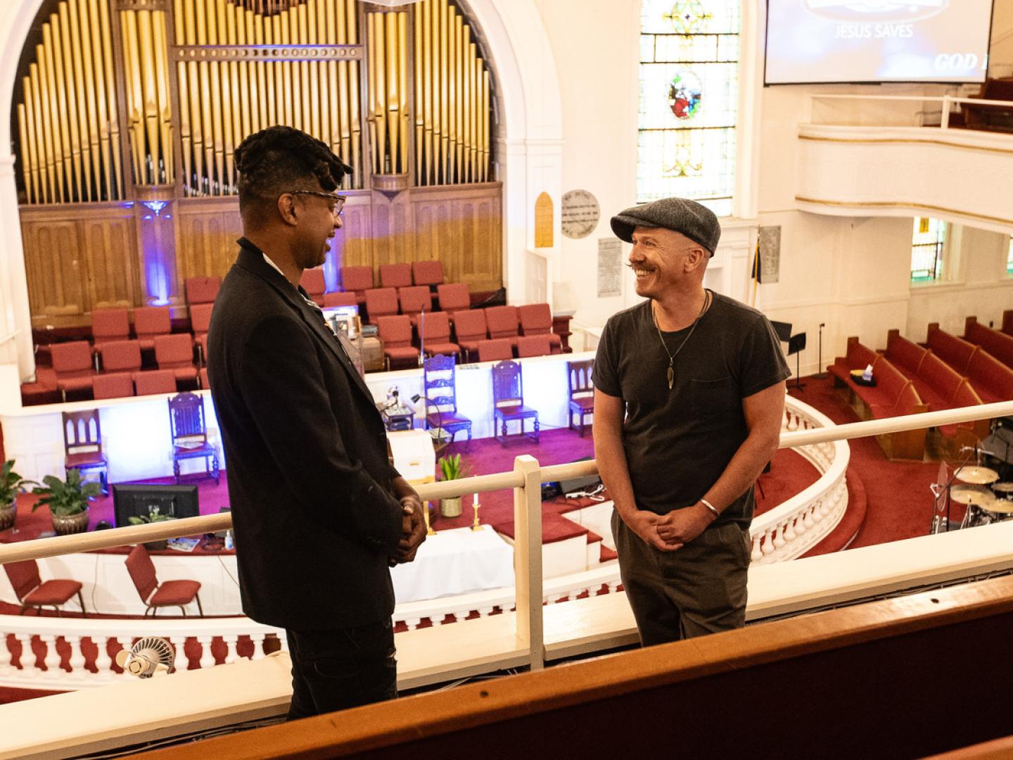 GoUSA TV 系列片 Notes from the USA 的剧照展现了 Foy Vance 在佐治亚州亚特兰大的旅游场景 GoUSA TV 系列片 Notes from the USA 的剧照展现了 Foy Vance 在佐治亚州亚特兰大的旅游场景