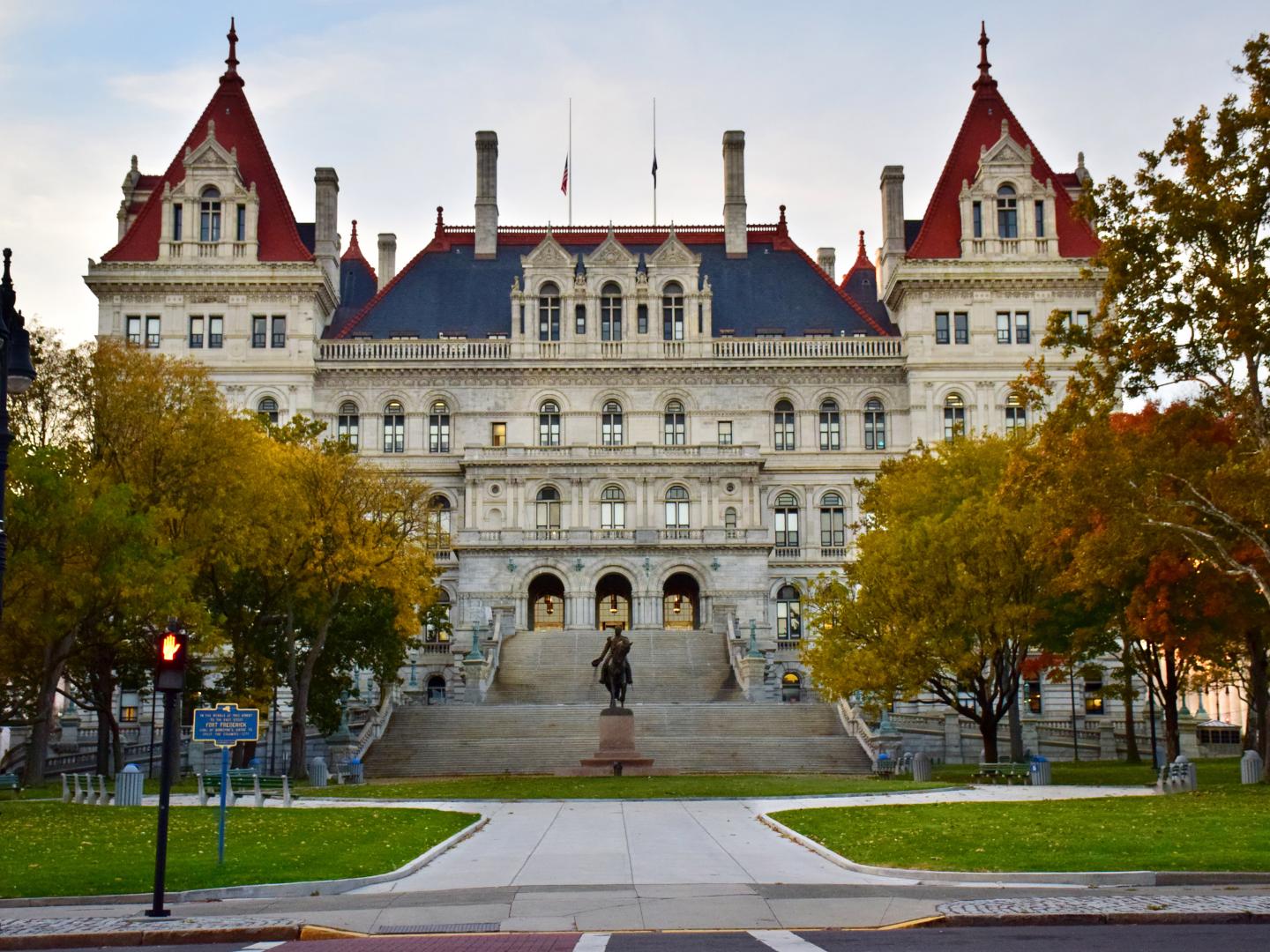 纽约州州议会大厦