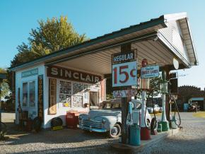 位于密苏里州阿什格罗夫的老式加油站 Gary’s Gay Parita 位于密苏里州阿什格罗夫的老式加油站 Gary’s Gay Parita