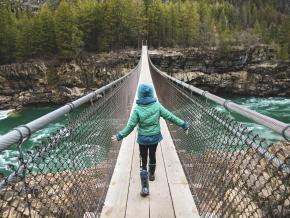 走过利比库特奈瀑布浮桥 走过利比库特奈瀑布浮桥