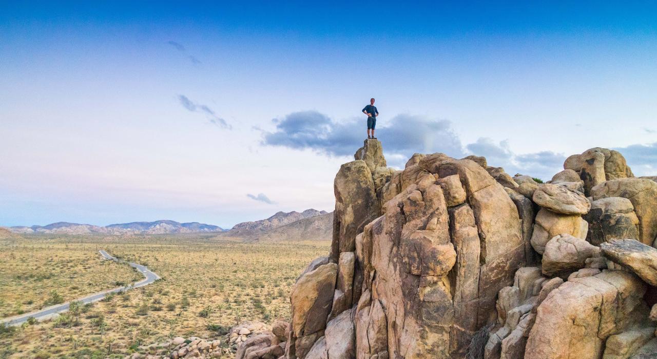 8,000 条世界级攀岩路线任选其一，勇闯挑战只为纵览壮丽风景