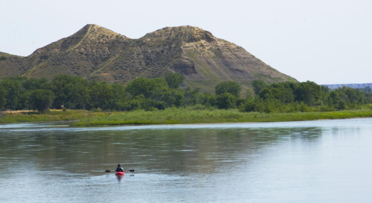 Navegando en Kayak por la zona central de Montana