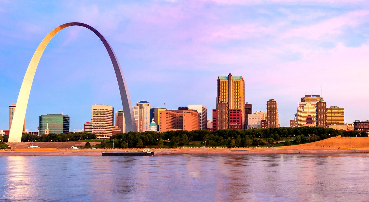 La Gateway Arch est le monument le plus emblématique du paysage urbain de St. Louis