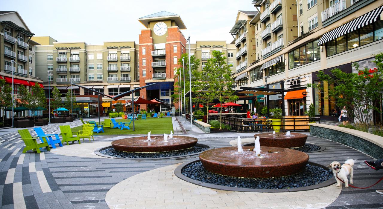 弗吉尼亚州阿灵顿的 Pentagon Row 购物和住宅中心