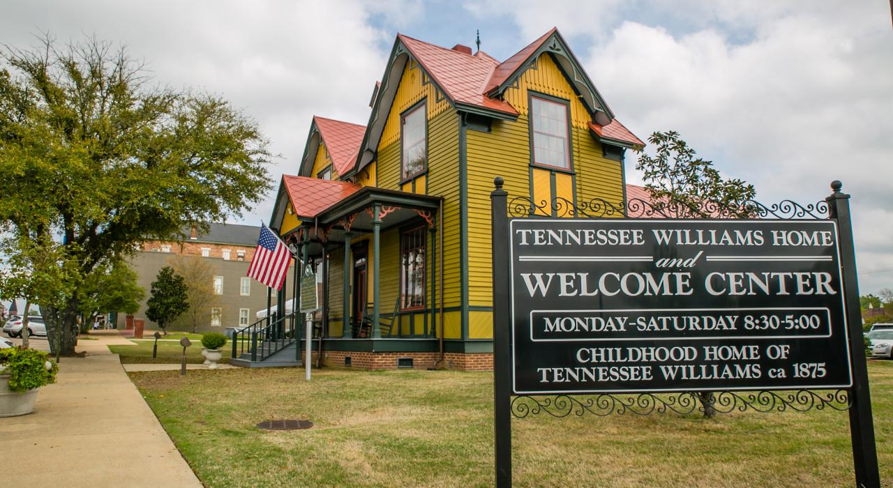 劇作家田納西·威廉斯位於密西西比州哥倫布市的童年故居