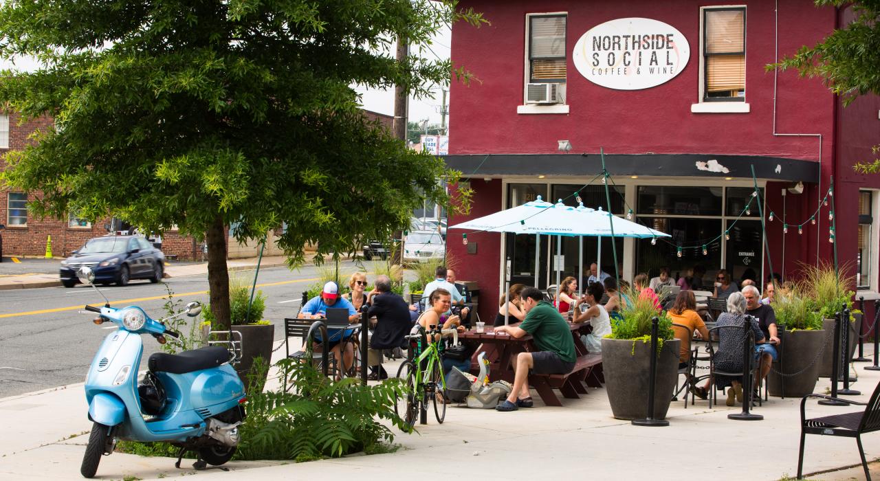 附近聚会地点 Northside Social Coffee & Wine