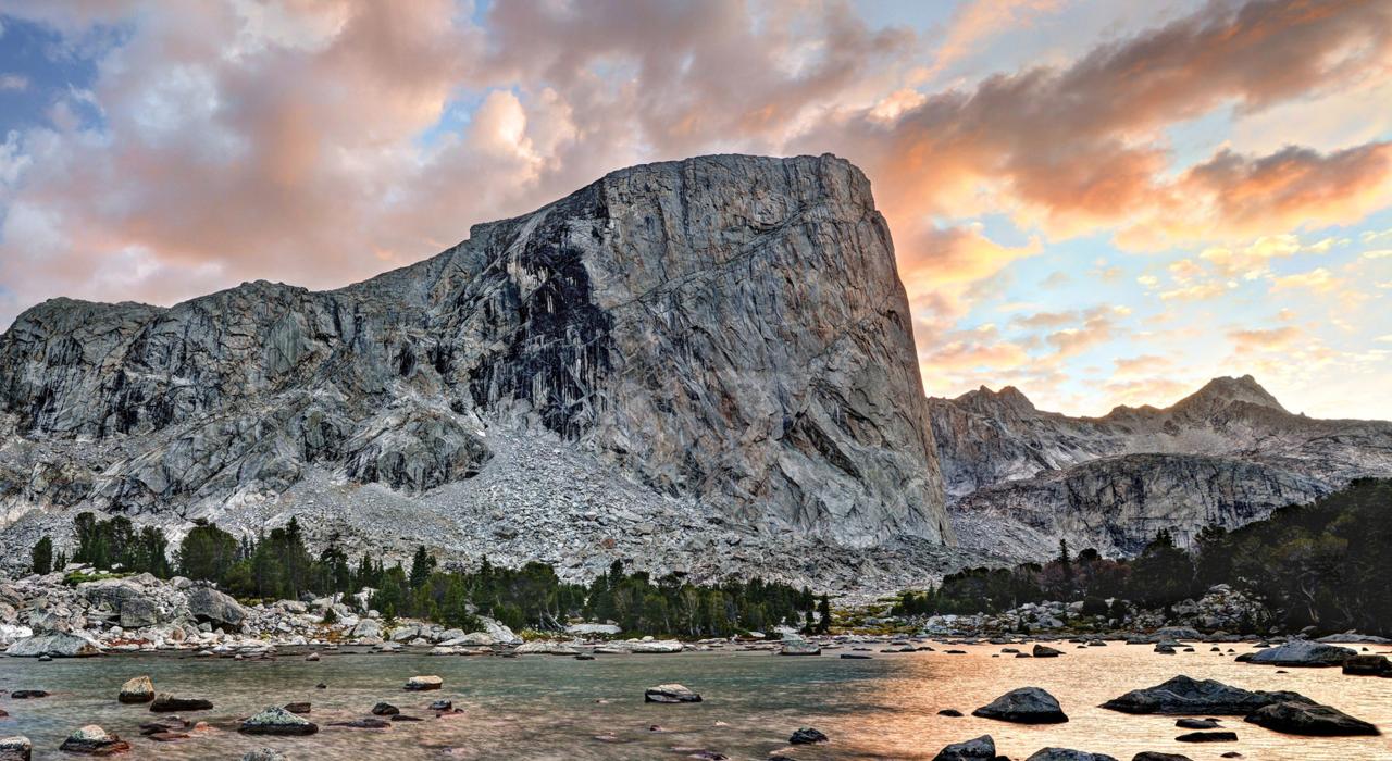 Day turning to twilight at Mount Hooker