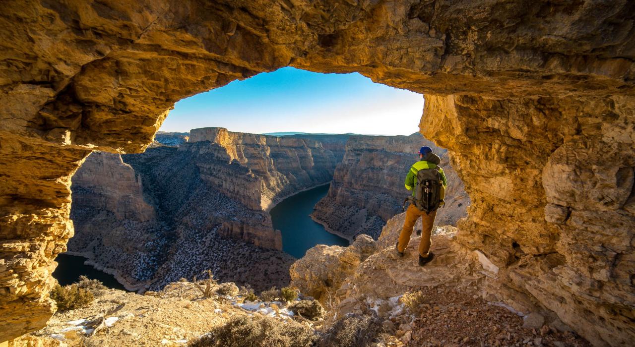 深度游览壮丽的大角羊峡谷国家休闲区