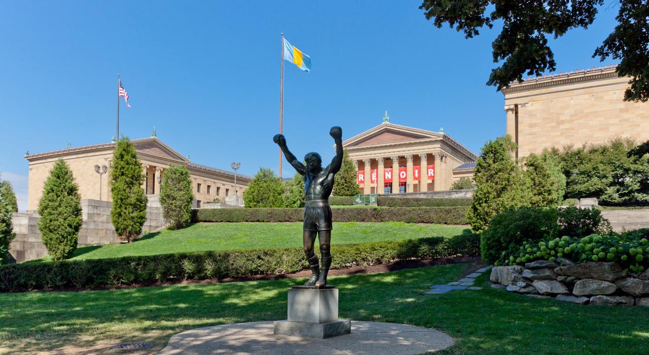 费城艺术博物馆前的洛基雕像