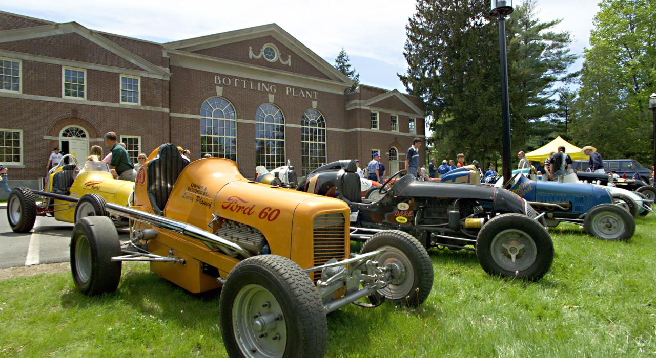 纽约州萨拉托加的古董车展