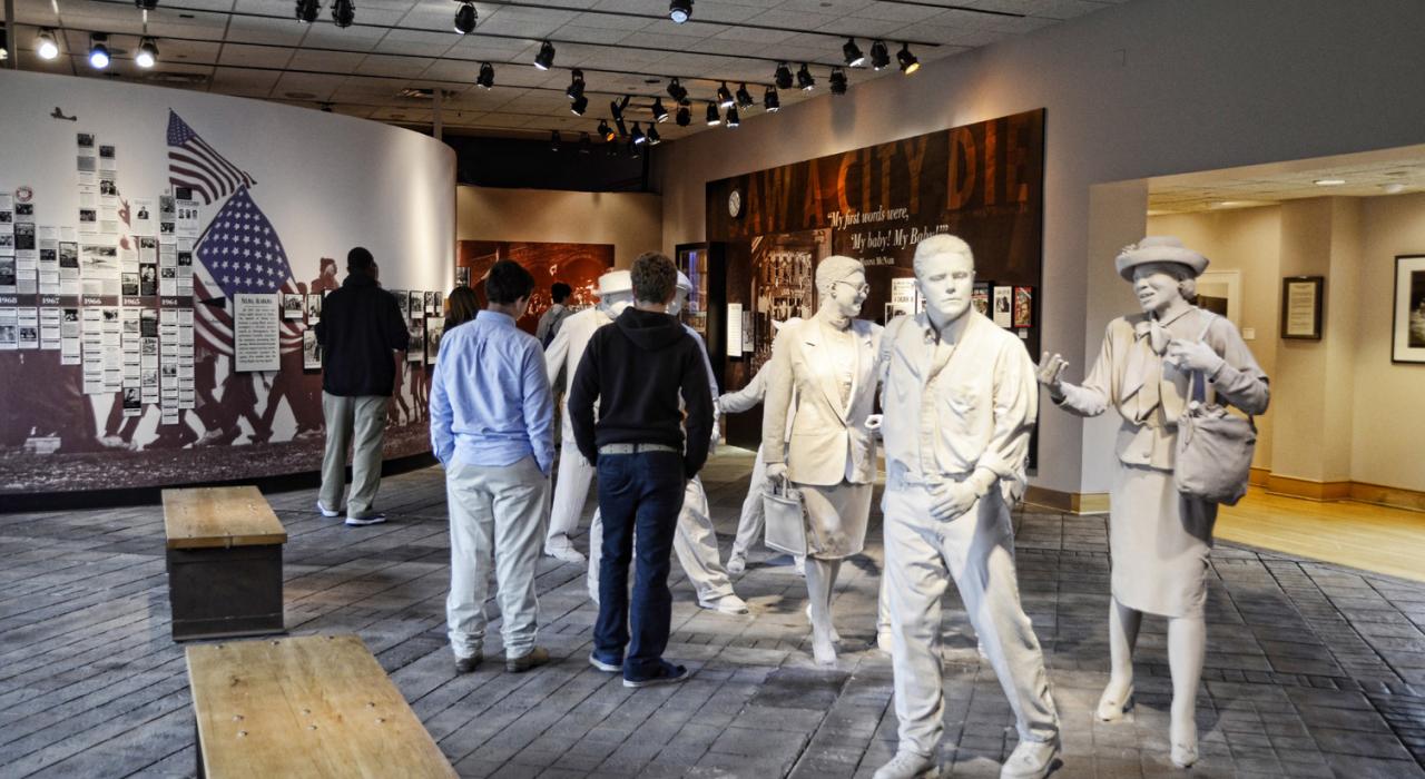 伯明翰民权研究所的雕塑