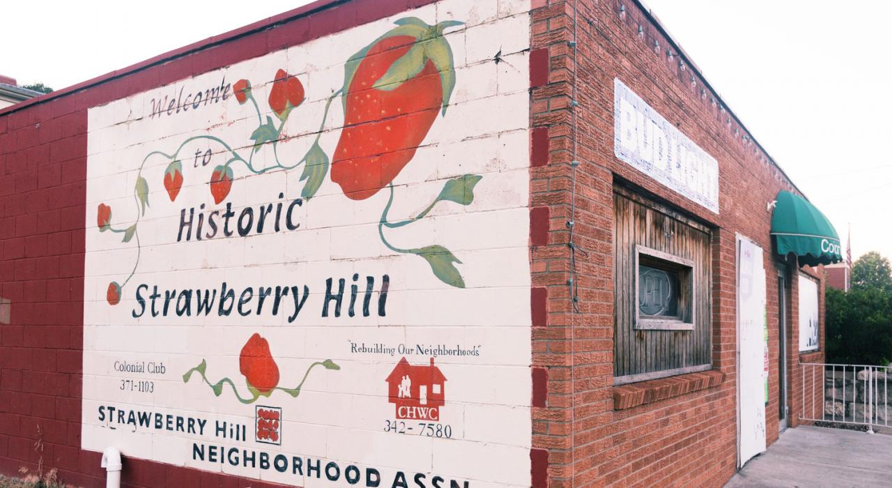 一间位于古老 Strawberry Hill 街区内的当地酒吧