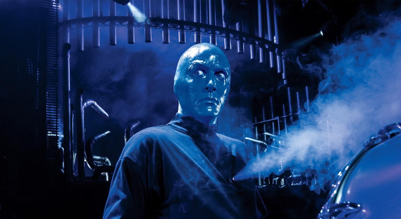 尽情感受吸引全球 3,500 多万人的震撼表演。