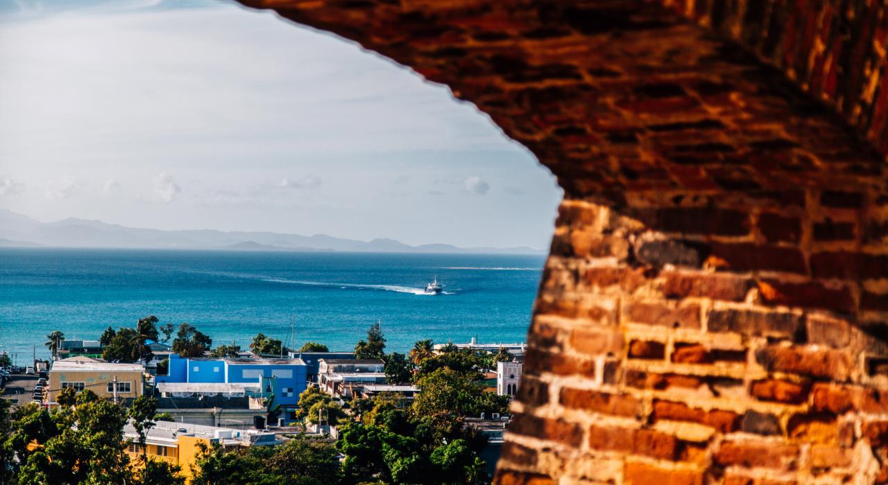 别克斯岛 Fortín Conde de Mirasol 堡垒的历史和风景