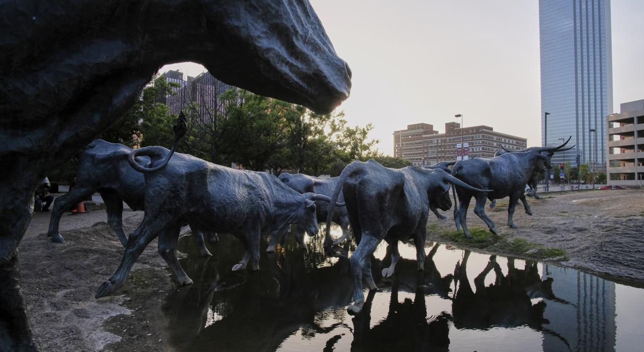 达拉斯庆祝德州牛仔起源的雕塑