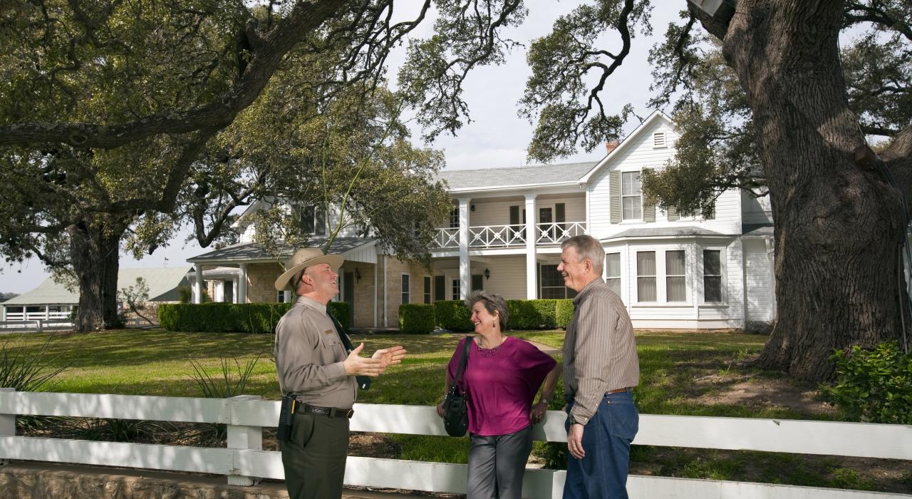 参观第 36 任美国总统林登·贝恩斯·约翰逊的故居——德克萨斯州白宫的庄园