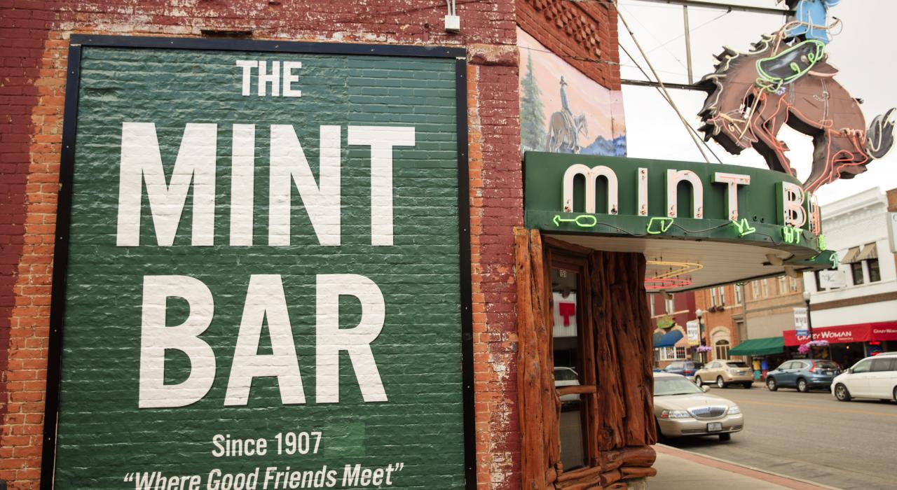 怀俄明州谢里登的薄荷酒吧