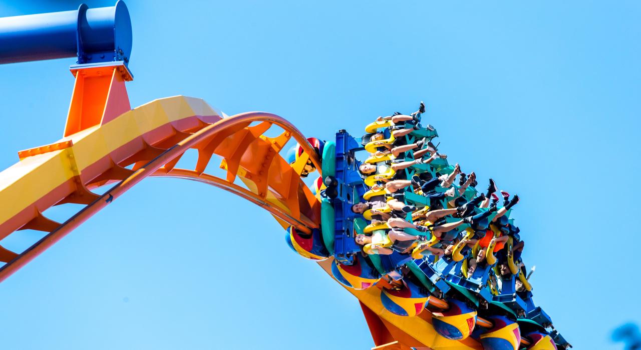 阿伦敦多尼公园 (Dorney Park) 过山车塔隆 (Talon) 上的极速刺激体验