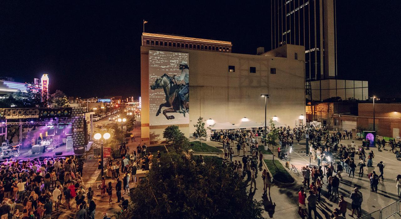 Hoodoo 壁画节夜晚娱乐活动