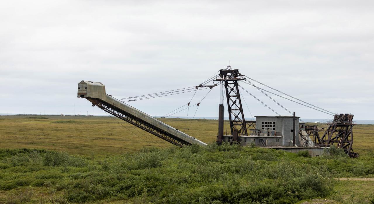 废弃的 Swanberg Gold Dredge 挖金船